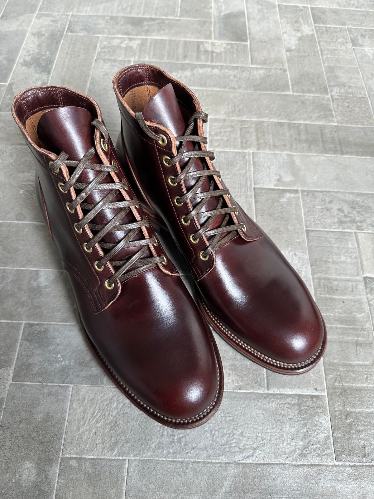 Photo by incorrectpath on January 26, 2024 of the Viberg Service Boot in Horween Brown Chromexcel.