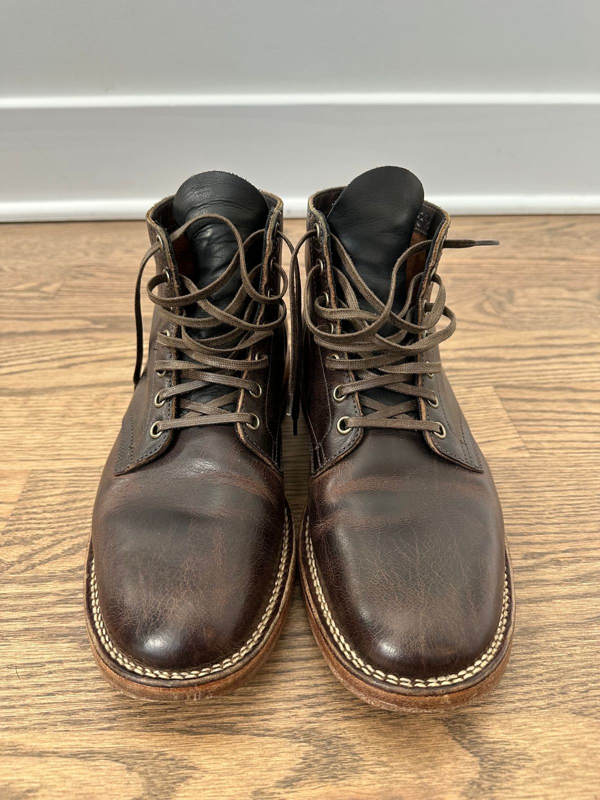 Photo by incorrectpath on November 29, 2023 of the Viberg Service Boot in Horween Vintage Mocha Oil Harness (3sixteen).