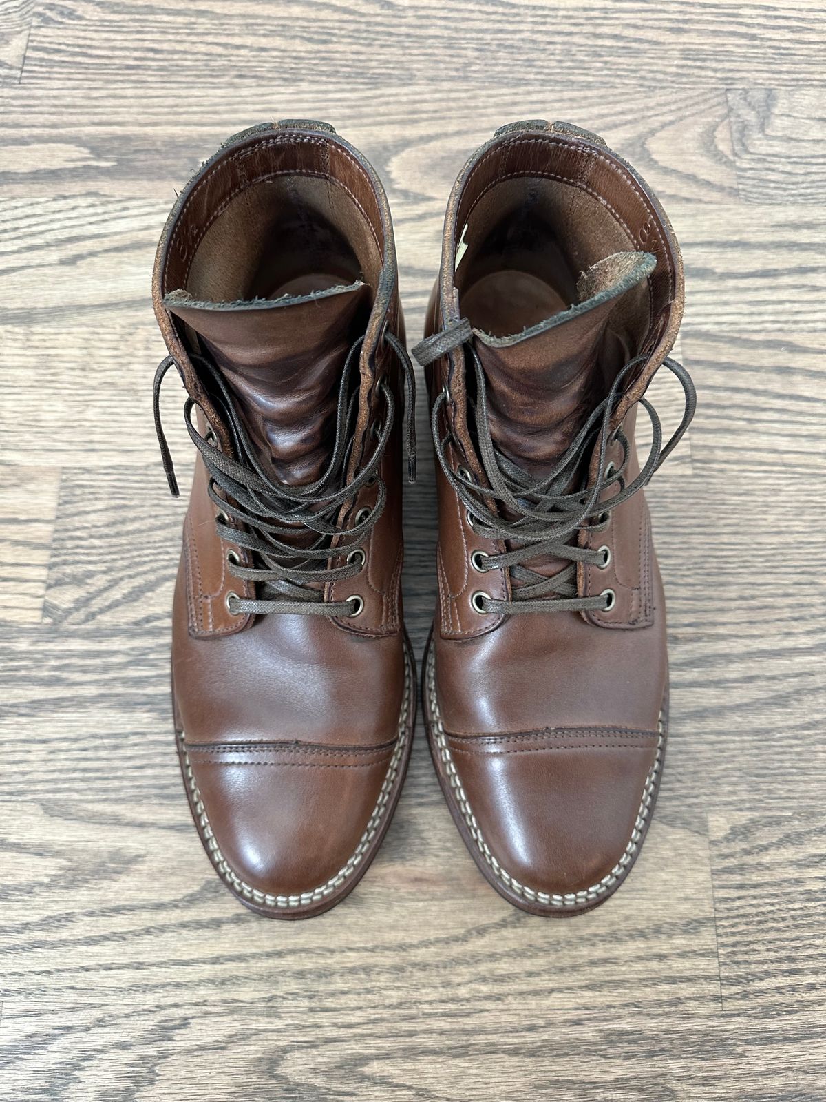 Photo by incorrectpath on November 29, 2023 of the Viberg Service Boot PCT in Horween Natural Chromexcel.