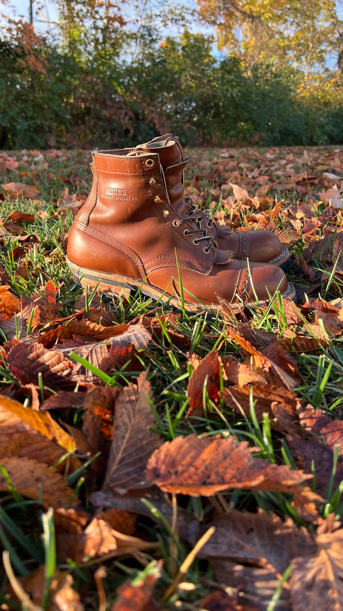 Photo by KentuckyDenimHead on November 5, 2024 of the White's Bounty Hunter in Horween British Tan Chromexcel.