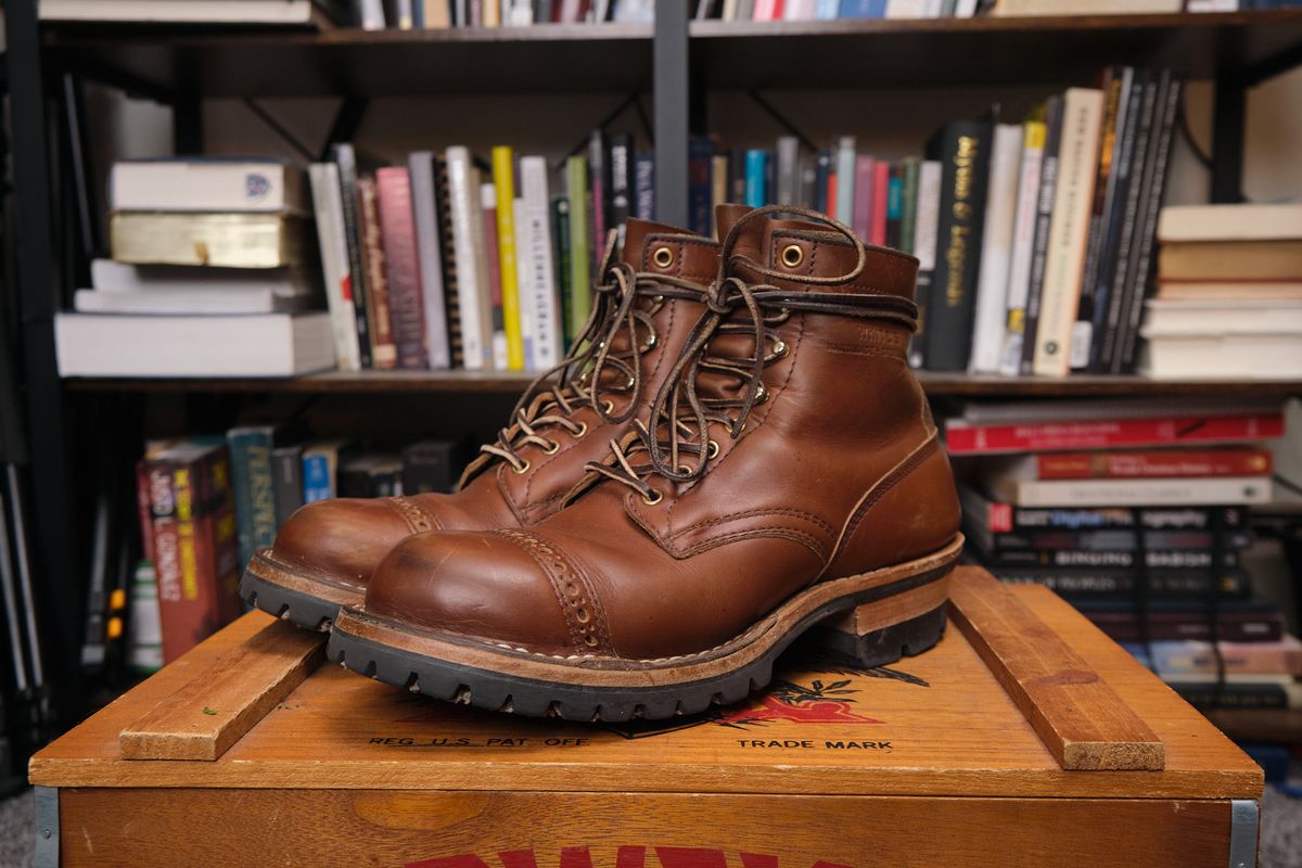 Photo by KentuckyDenimHead on January 3, 2025 of the White's Bounty Hunter in Horween British Tan Chromexcel.