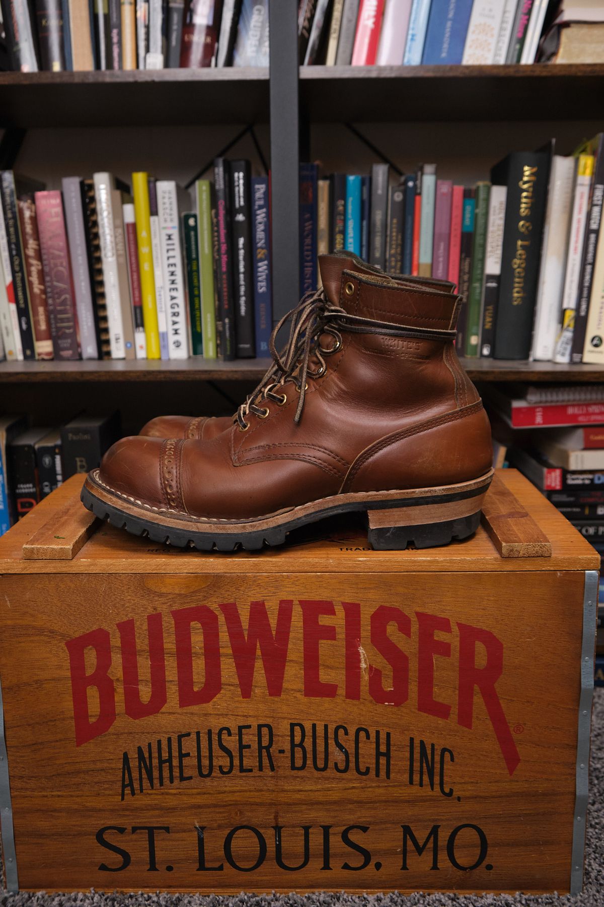 Photo by KentuckyDenimHead on January 3, 2025 of the White's Bounty Hunter in Horween British Tan Chromexcel.
