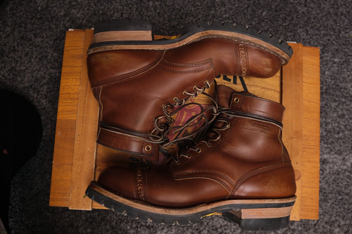 Photo by KentuckyDenimHead on January 3, 2025 of the White's Bounty Hunter in Horween British Tan Chromexcel.