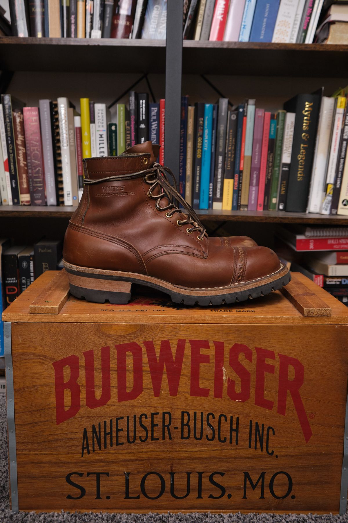 Photo by KentuckyDenimHead on January 3, 2025 of the White's Bounty Hunter in Horween British Tan Chromexcel.