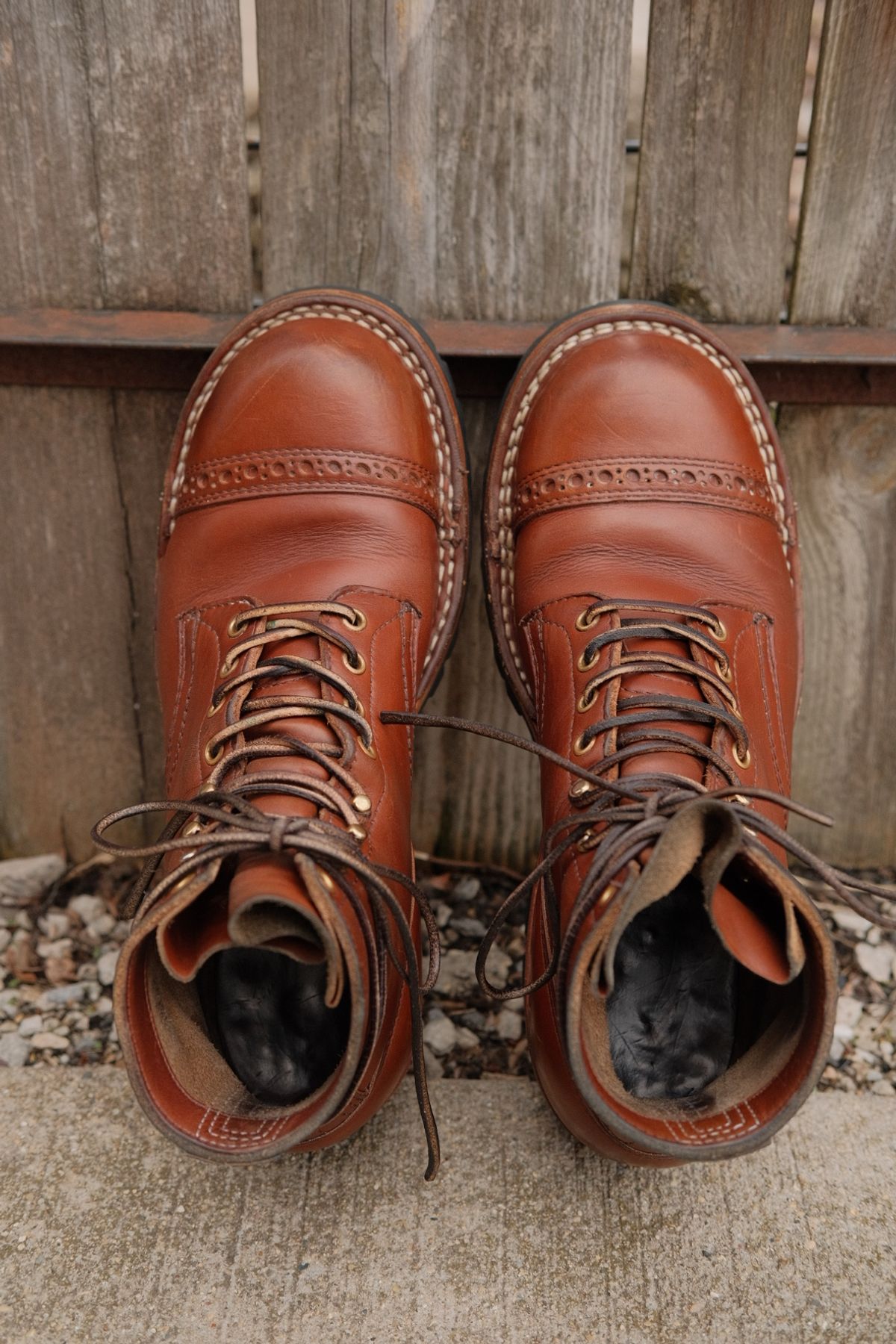 Photo by KentuckyDenimHead on April 5, 2025 of the White's Bounty Hunter in Horween British Tan Chromexcel.