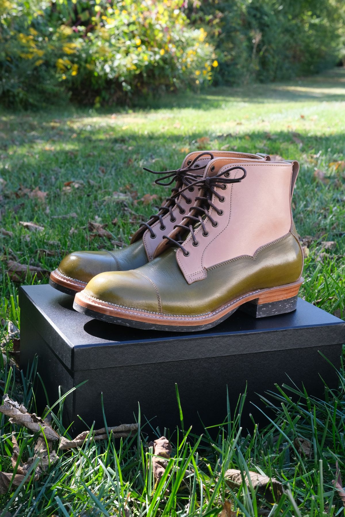 Photo by KentuckyDenimHead on October 2, 2023 of the Midas Vanquish Blucher Boot in Shinki Natural Horsehide Overdyed Olive.