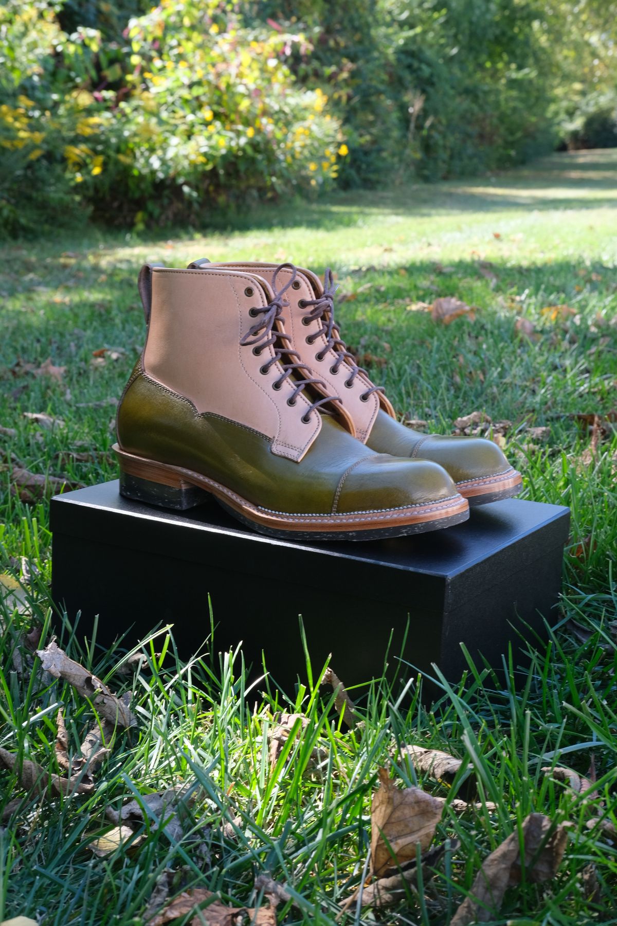 Photo by KentuckyDenimHead on October 2, 2023 of the Midas Vanquish Blucher Boot in Shinki Natural Horsehide Overdyed Olive.