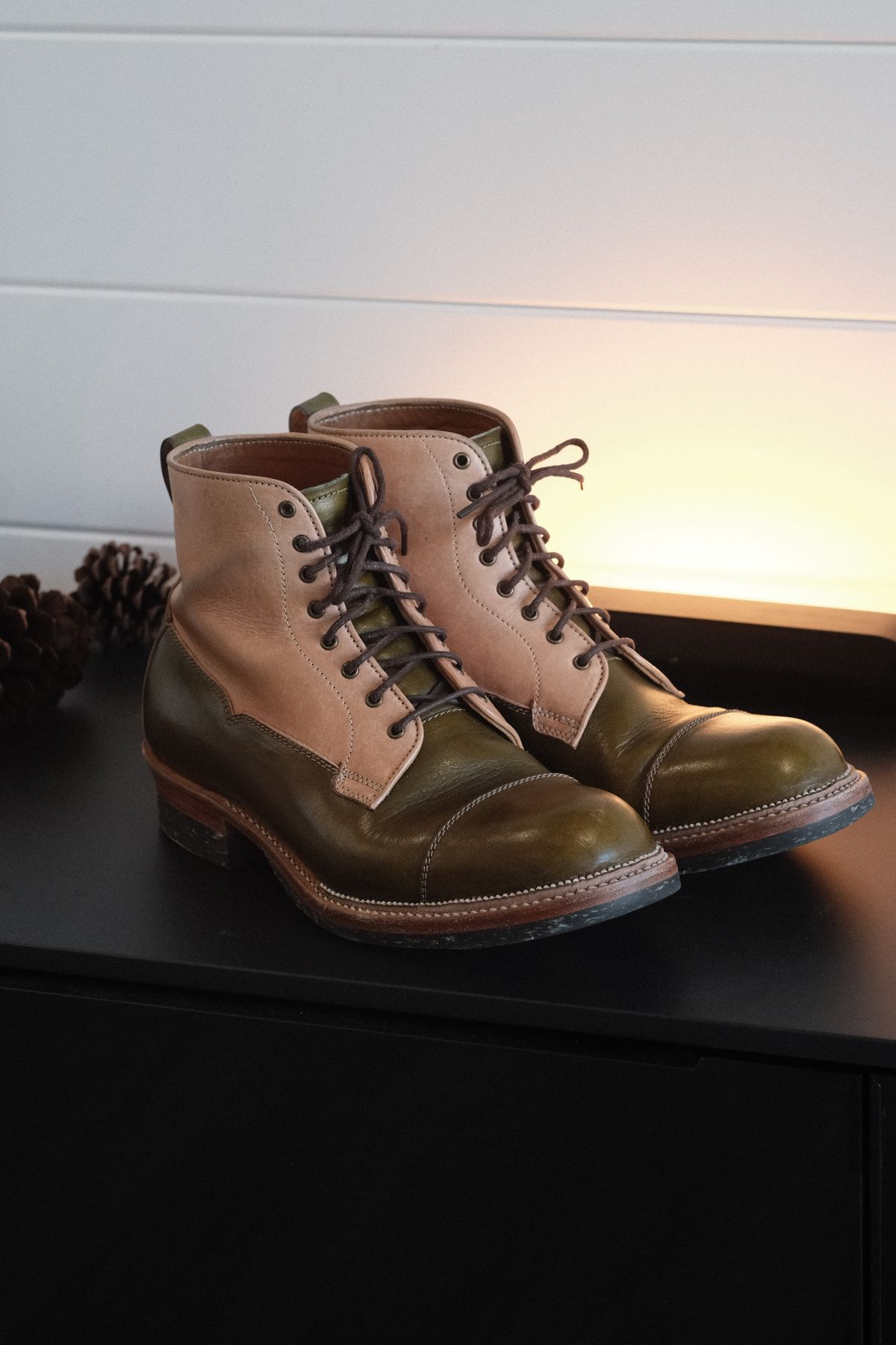 Photo by KentuckyDenimHead on November 2, 2023 of the Midas Vanquish Blucher Boot in Shinki Natural Horsehide Overdyed Olive.
