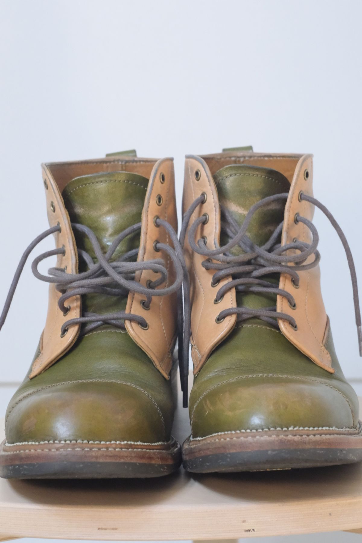 Photo by KentuckyDenimHead on January 6, 2024 of the Midas Vanquish Blucher Boot in Shinki Natural Horsehide Overdyed Olive.