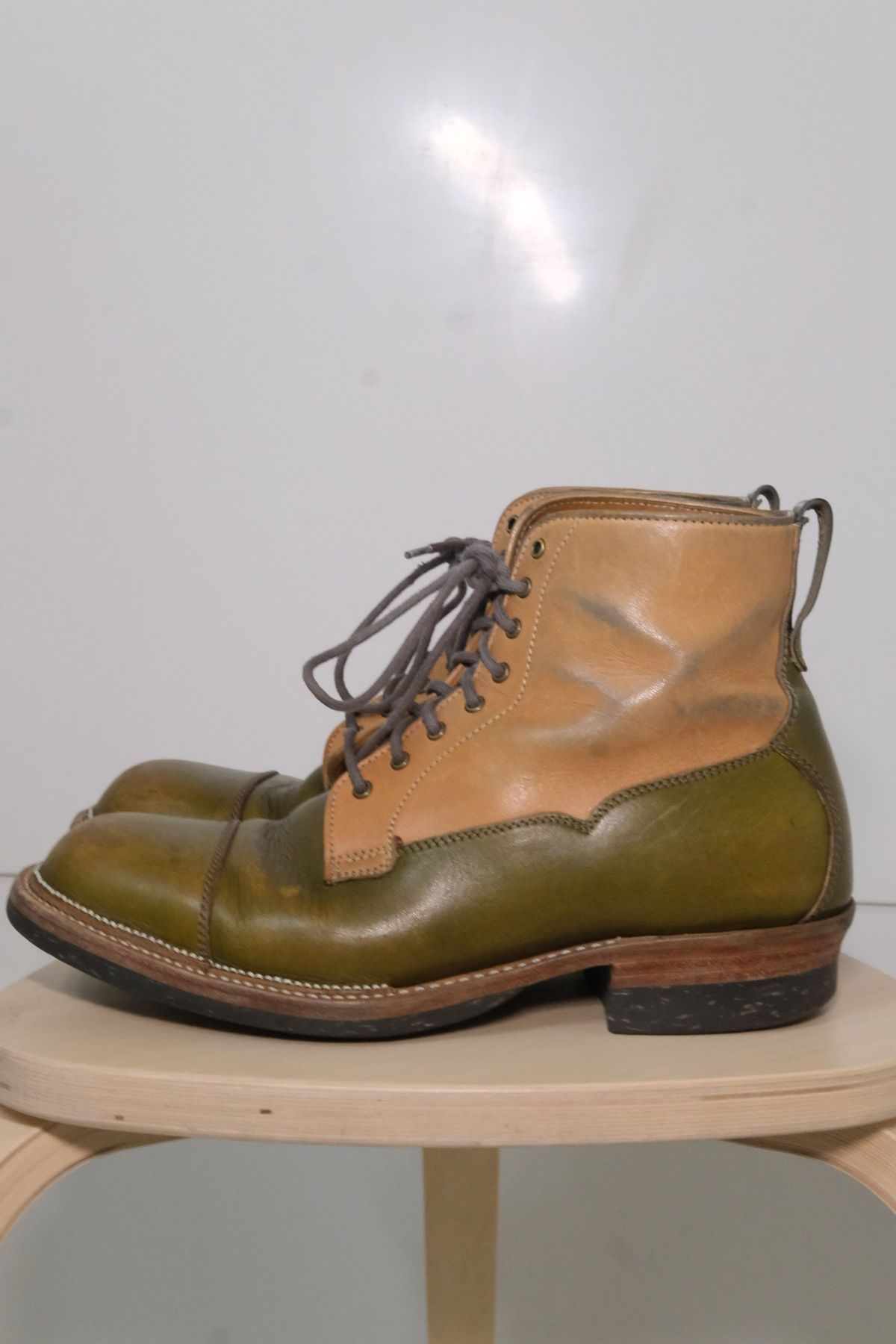 Photo by KentuckyDenimHead on February 5, 2024 of the Midas Vanquish Blucher Boot in Shinki Natural Horsehide Overdyed Olive.