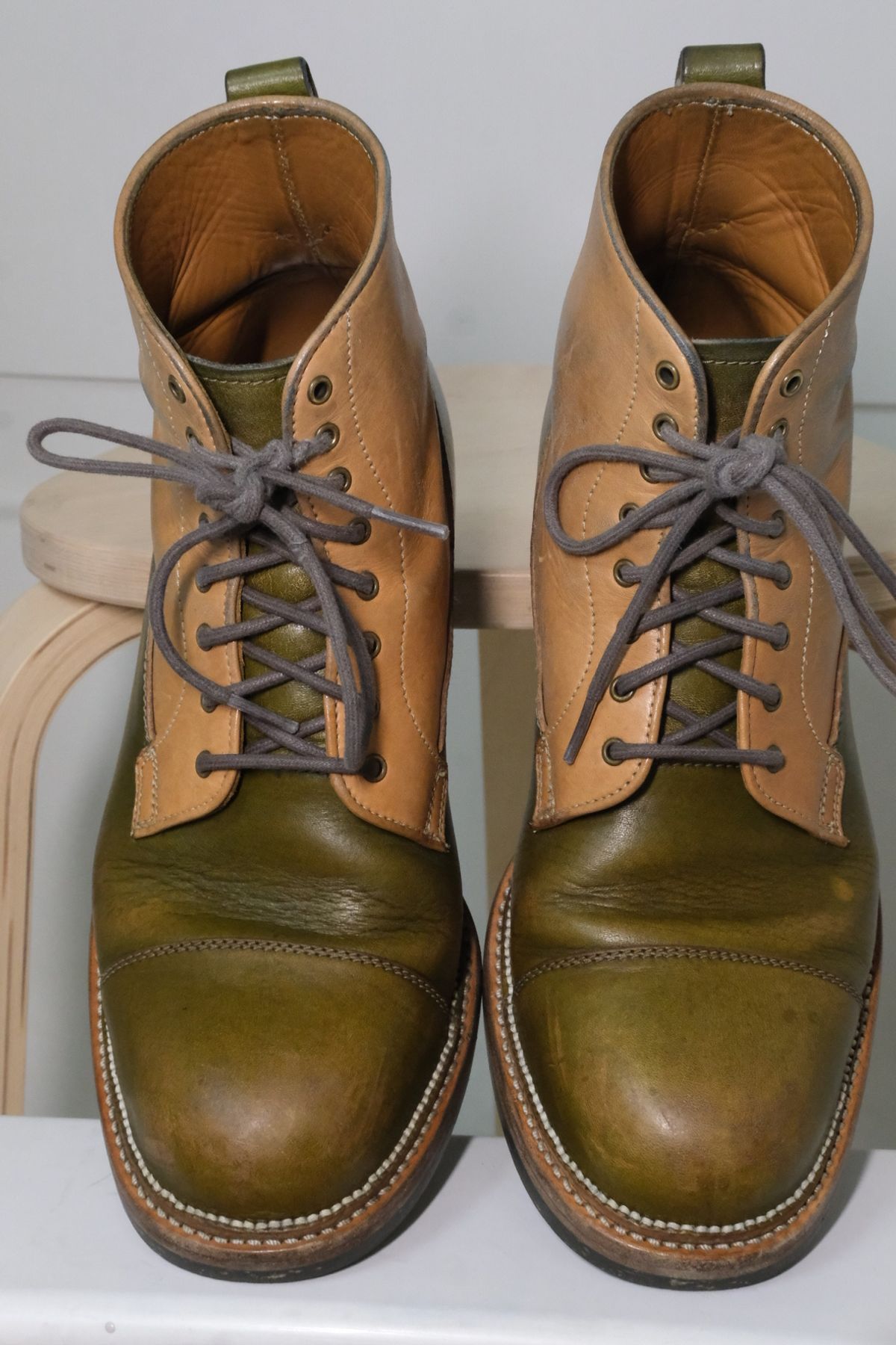 Photo by KentuckyDenimHead on February 5, 2024 of the Midas Vanquish Blucher Boot in Shinki Natural Horsehide Overdyed Olive.