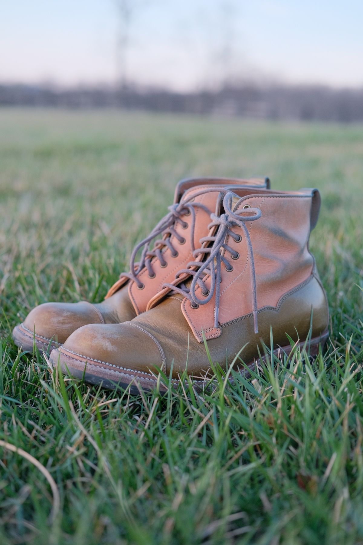 Photo by KentuckyDenimHead on March 4, 2024 of the Midas Vanquish Blucher Boot in Shinki Natural Horsehide Overdyed Olive.