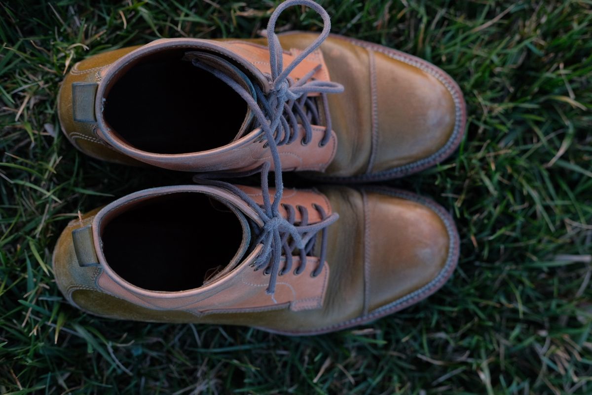 Photo by KentuckyDenimHead on March 4, 2024 of the Midas Vanquish Blucher Boot in Shinki Natural Horsehide Overdyed Olive.