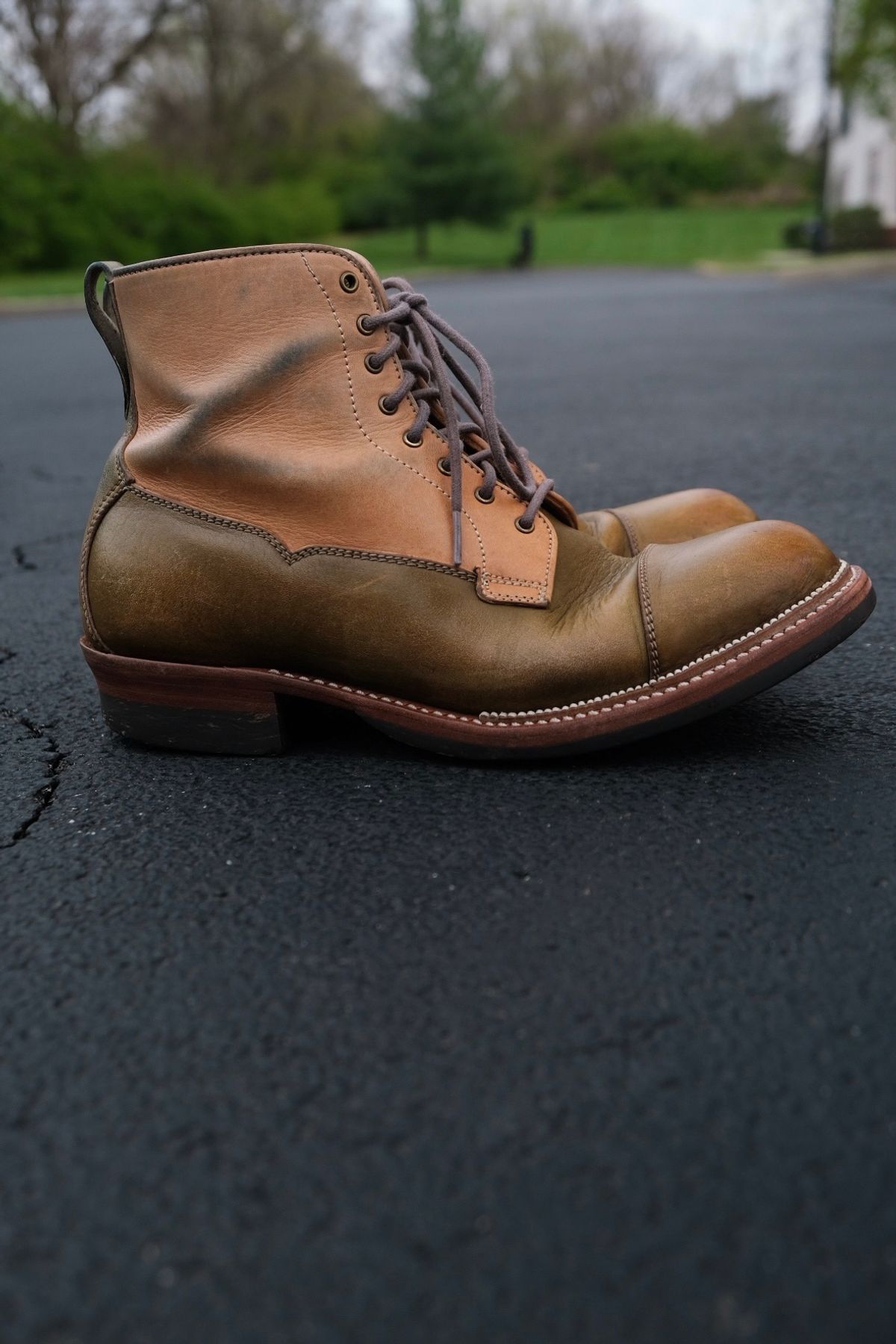 Photo by KentuckyDenimHead on April 5, 2024 of the Midas Vanquish Blucher Boot in Shinki Natural Horsehide Overdyed Olive.
