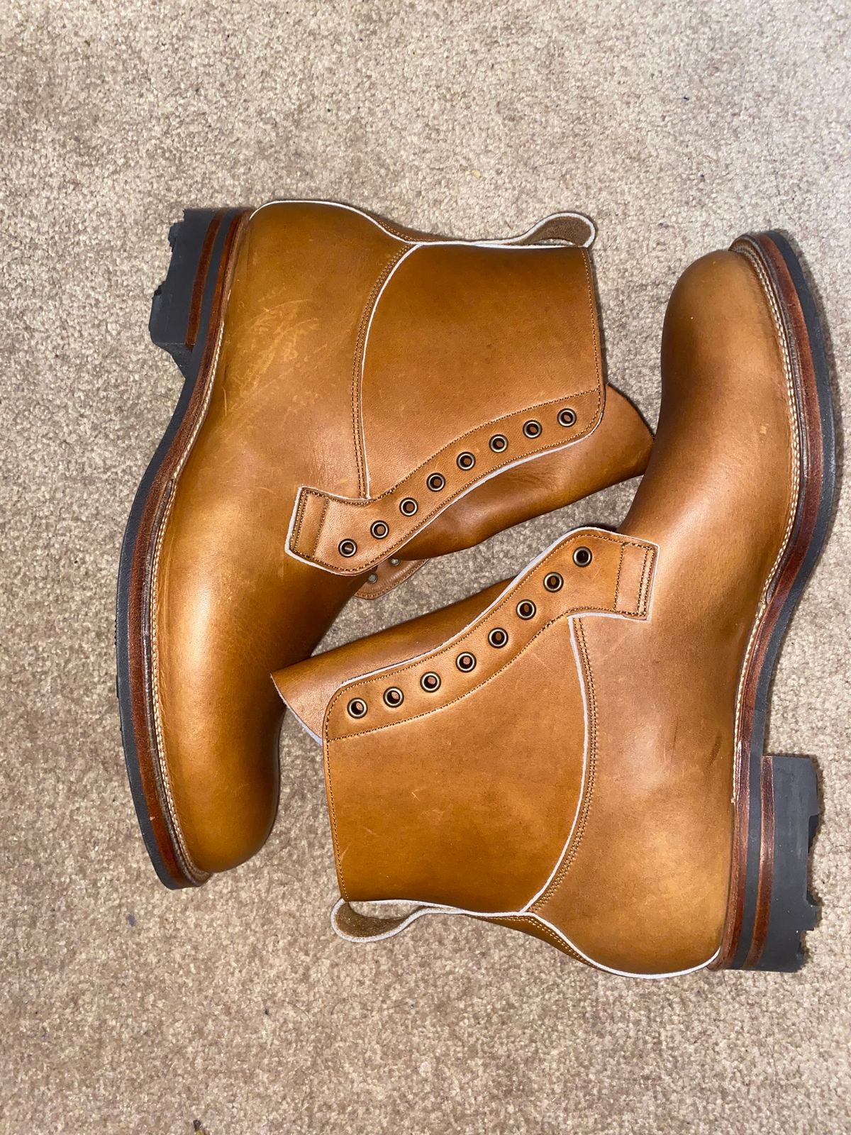 Photo by BootsAndBooks on May 15, 2024 of the Viberg Country Boot in Horween Oak Chromepak.