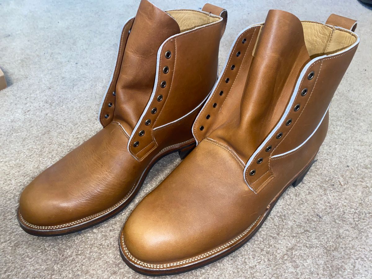 Photo by BootsAndBooks on May 15, 2024 of the Viberg Country Boot in Horween Oak Chromepak.