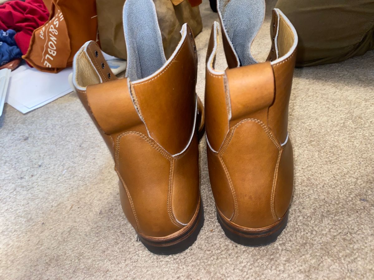 Photo by BootsAndBooks on May 15, 2024 of the Viberg Country Boot in Horween Oak Chromepak.