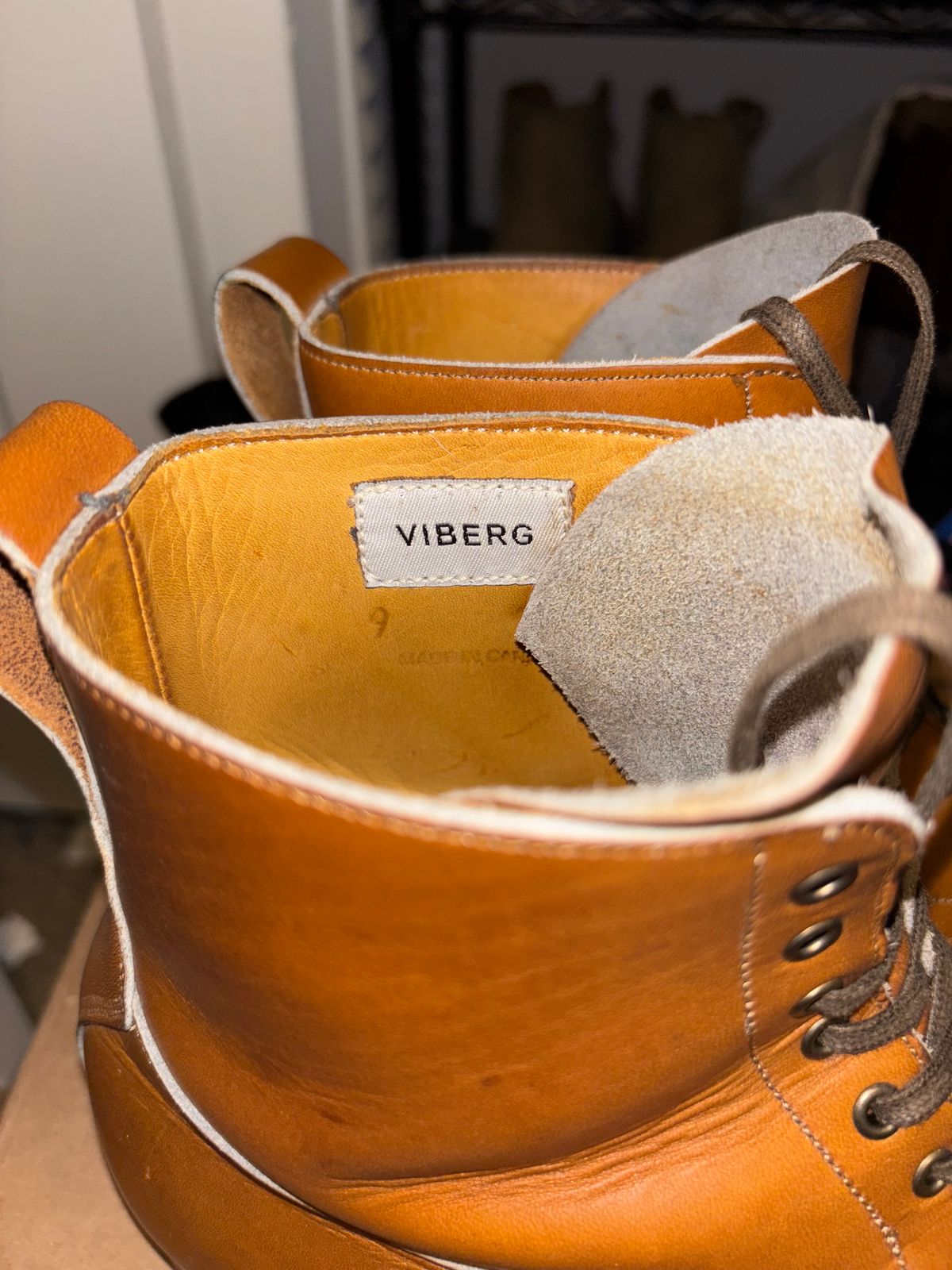 Photo by Asian on May 26, 2025 of the Viberg Country Boot in Horween Oak Chromepak.