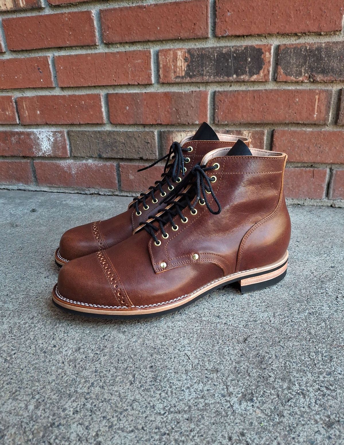 Photo by RawCordedSoul on April 9, 2025 of the New River Boot BARKSDALE in Horween Cognac Aspen Double Horsefront.