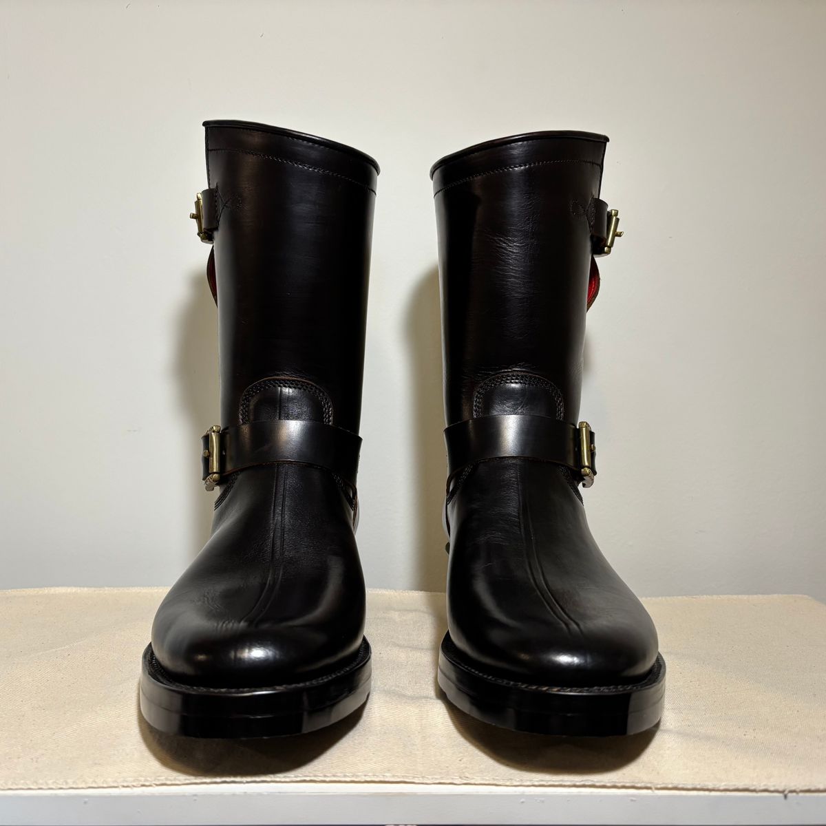 Photo by Asian on September 29, 2025 of the Fortis Boots Yudistira in Indonesian Black Teacore.