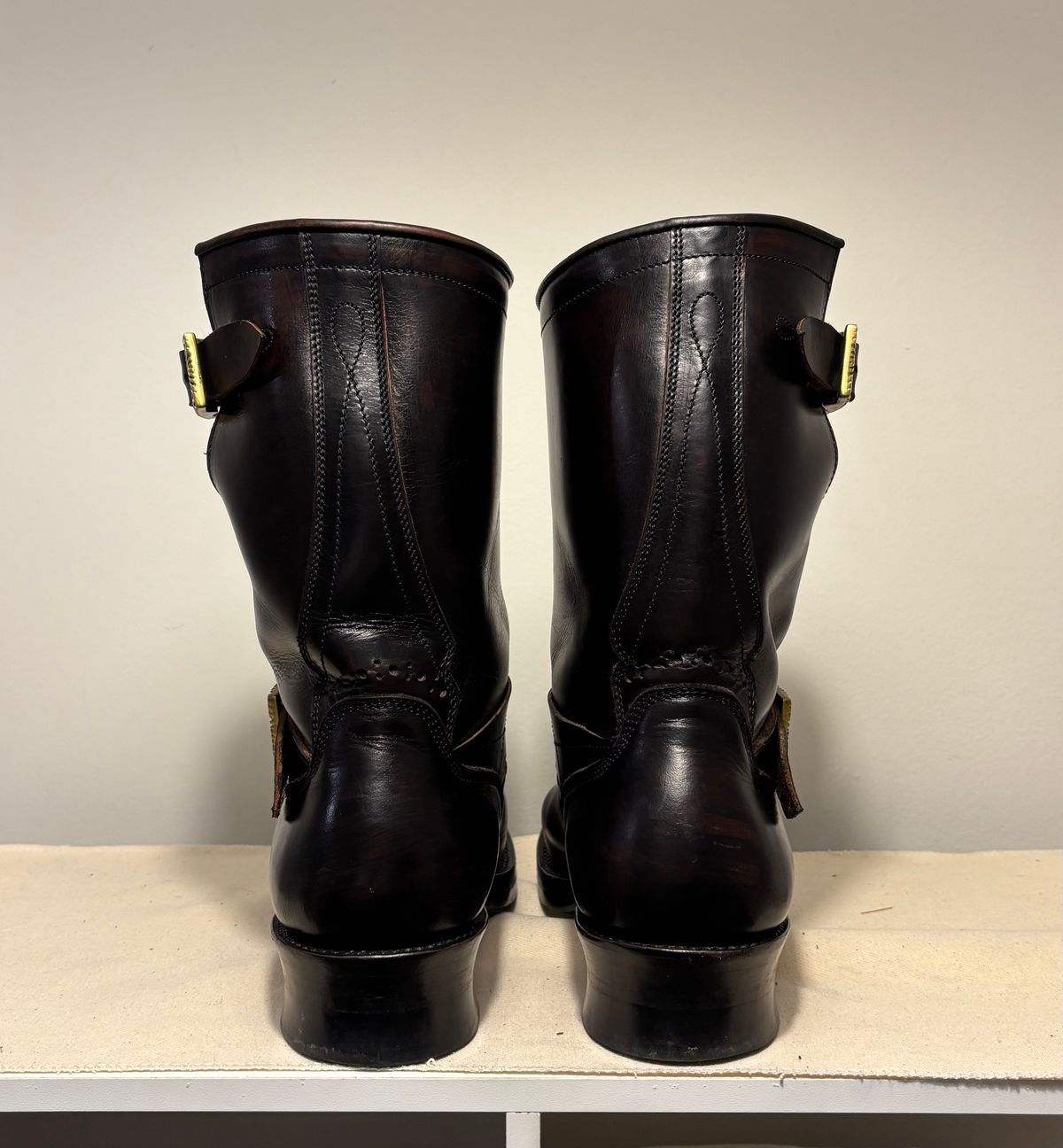 Photo by Asian on November 1, 2025 of the Fortis Boots Yudistira in Indonesian Black Teacore.