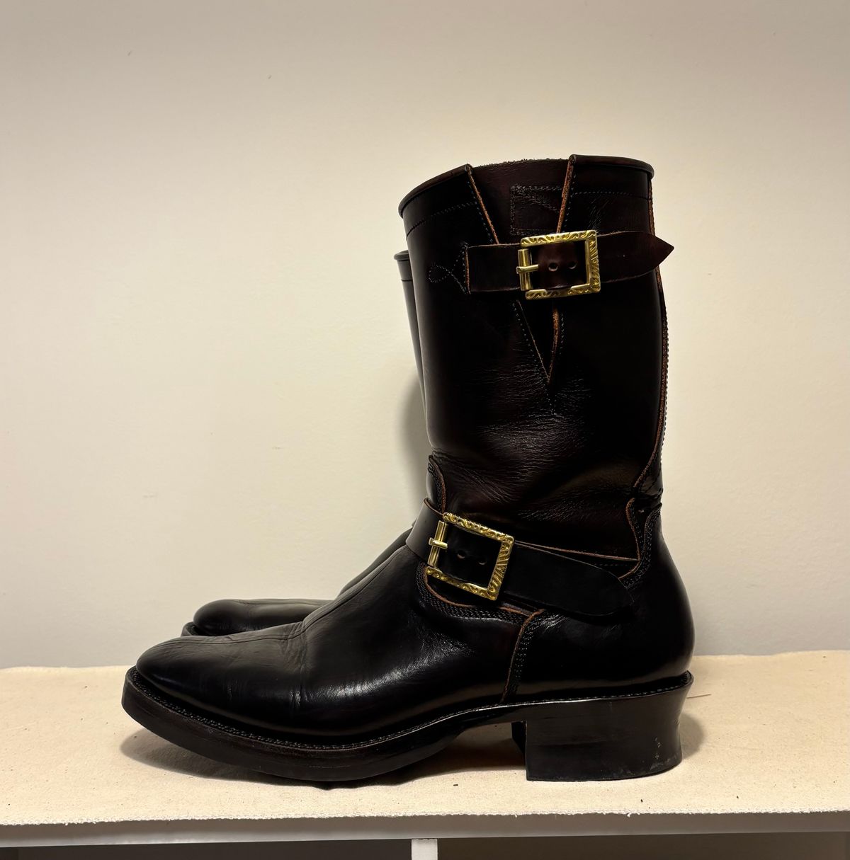 Photo by Asian on November 1, 2025 of the Fortis Boots Yudistira in Indonesian Black Teacore.