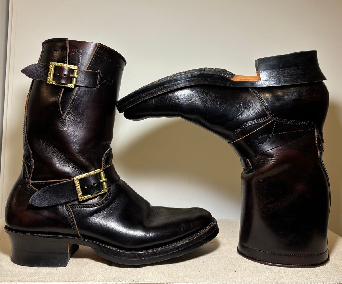 Photo by Asian on November 6, 2025 of the Fortis Boots Yudistira in Indonesian Black Teacore.