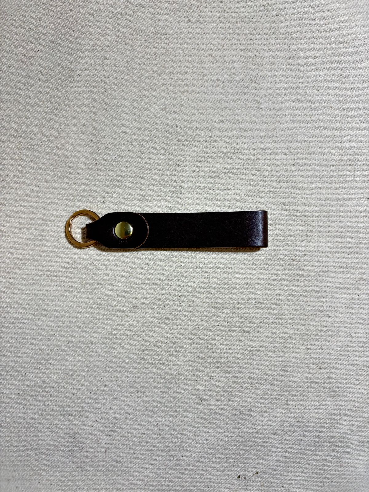 Photo by RawCordedSoul on October 1, 2025 of the Oldspeed Key Strap in Horween Brown Chromexcel Horsebutt.