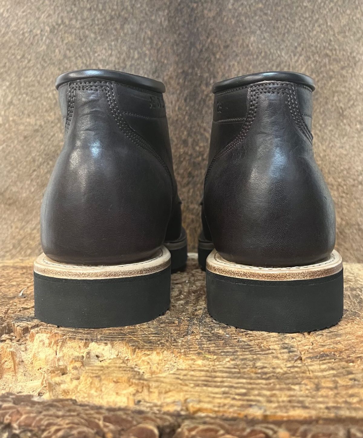 Photo by RawCordedSoul on March 6, 2025 of the Ken Diamond 1/2 Cut in Horween Dark Brown Aspen Double Horsefront.