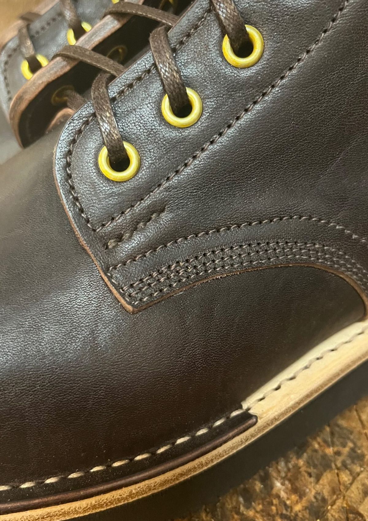 Photo by RawCordedSoul on March 6, 2025 of the Ken Diamond 1/2 Cut in Horween Dark Brown Aspen Double Horsefront.