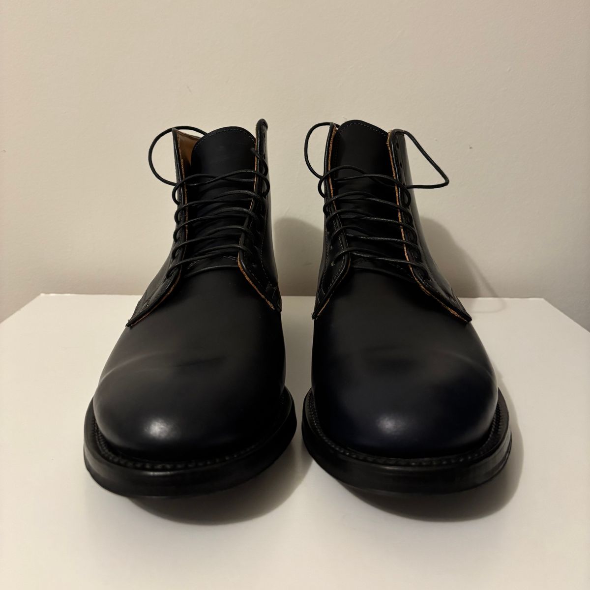 Photo by RawCordedSoul on March 9, 2025 of the Viberg Derby Boot in Horween Navy Unglazed Shell Cordovan.