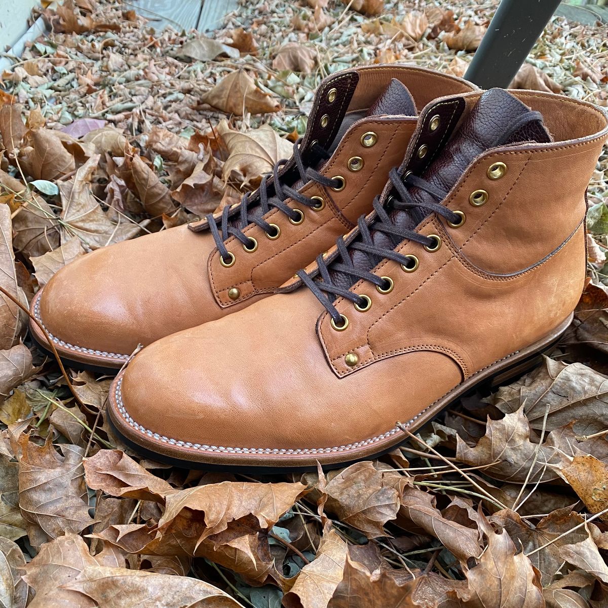 Photo by RawCordedSoul on December 1, 2023 of the Iron Boots x Østmo Type 1 in Maryam Washed Natural Horsefront.