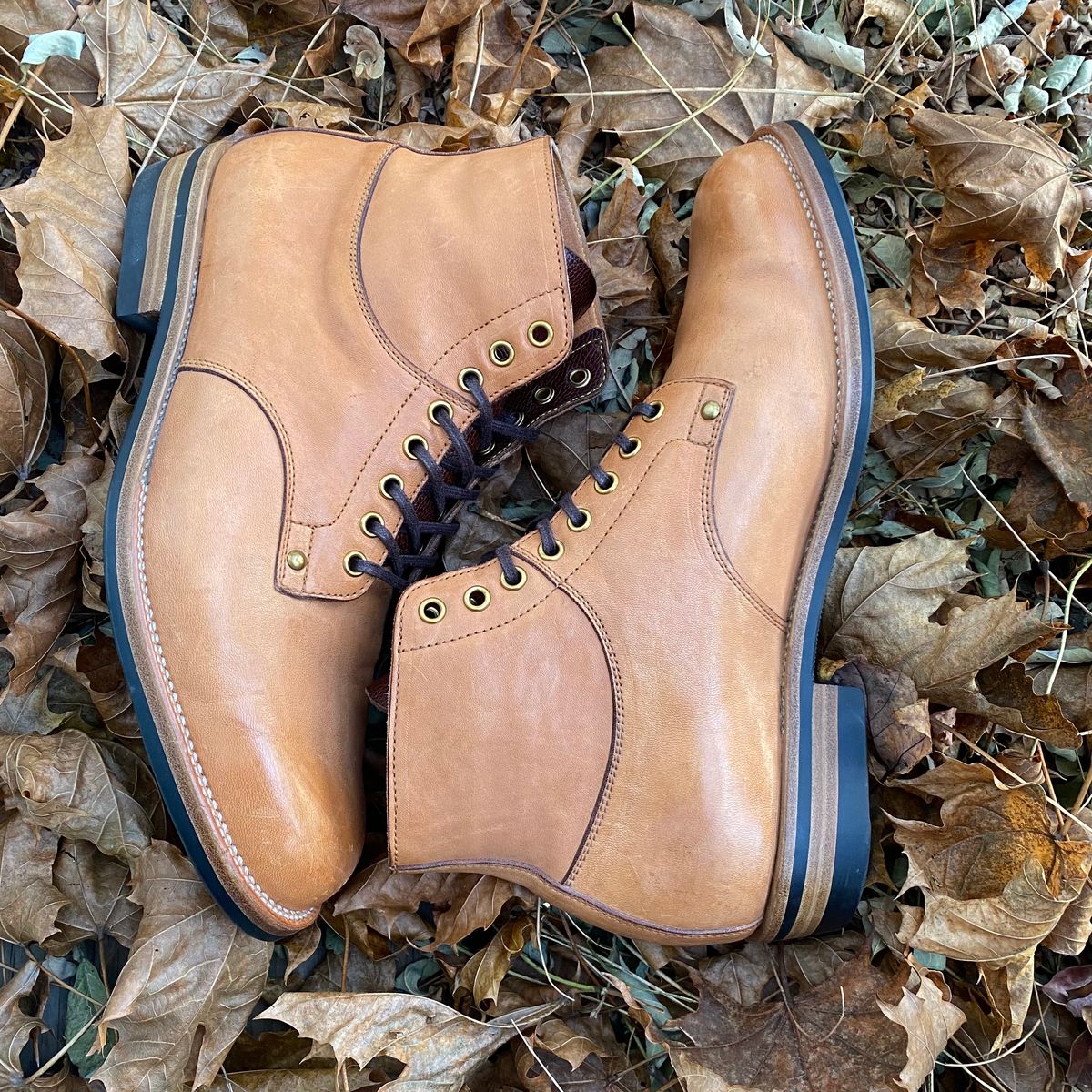 Photo by RawCordedSoul on December 1, 2023 of the Iron Boots x Østmo Type 1 in Maryam Washed Natural Horsefront.
