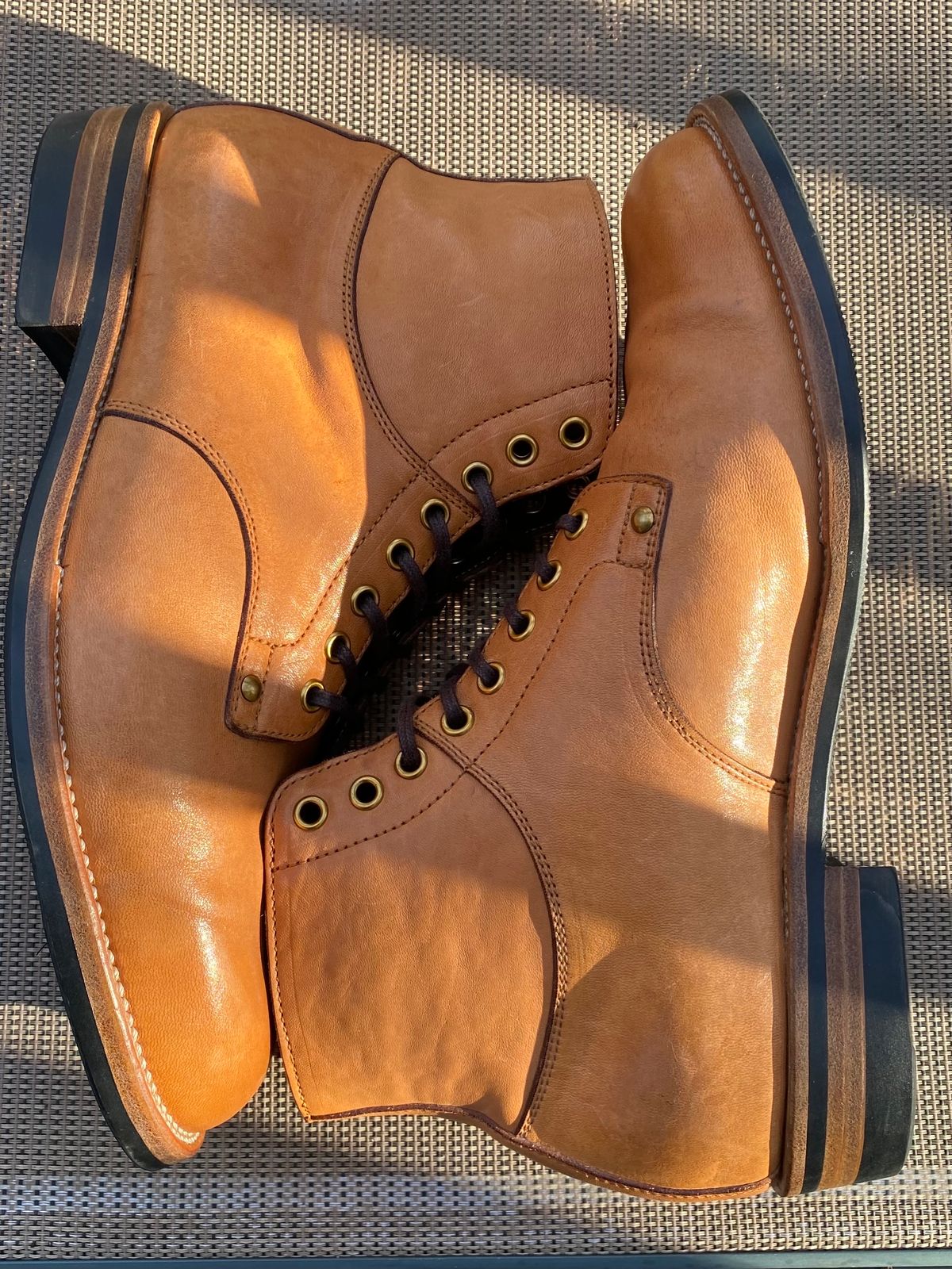 Photo by RawCordedSoul on February 3, 2024 of the Iron Boots x Østmo Type 1 in Maryam Washed Natural Horsefront.