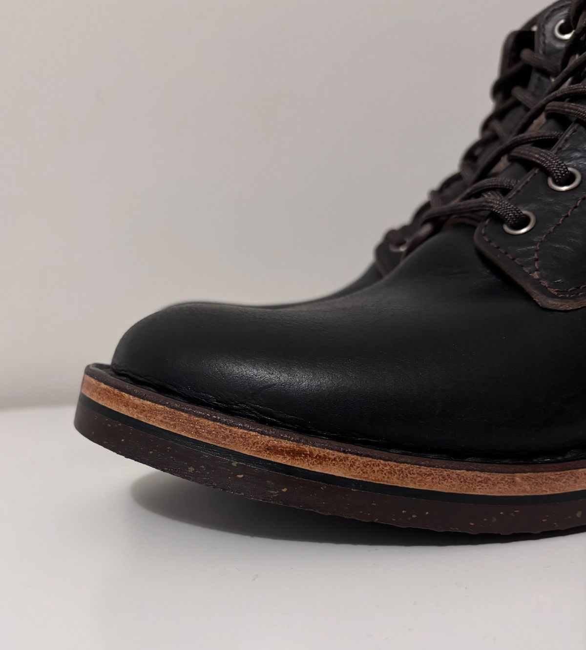 Photo by RawCordedSoul on November 9, 2024 of the BHHB Custom Model in Horween Tumbled Black Chromexcel.