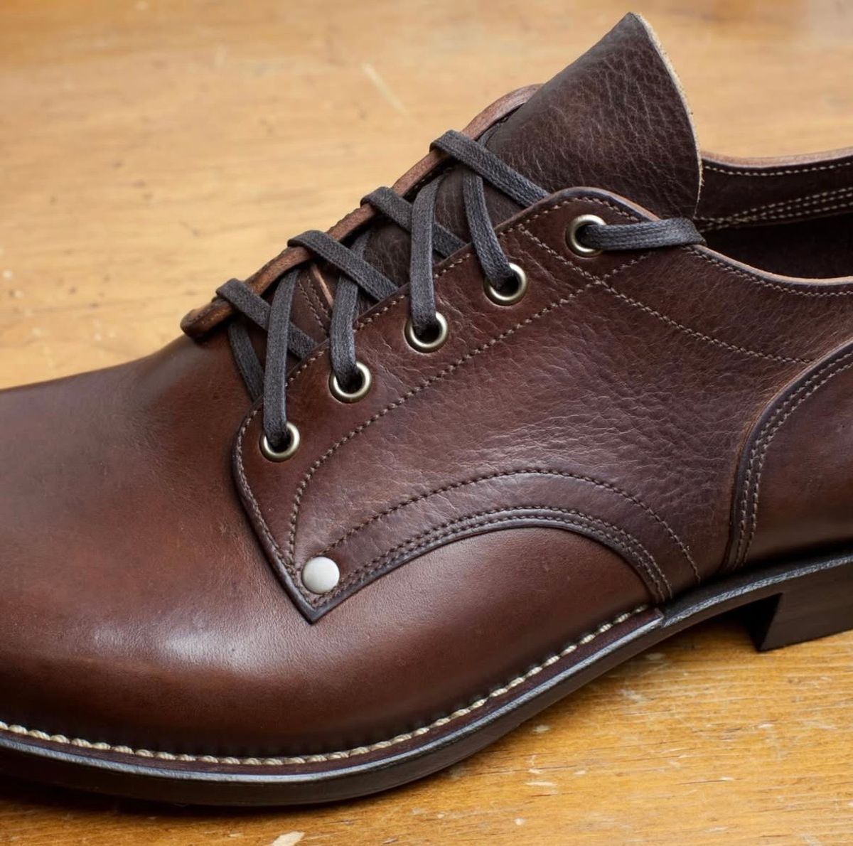 Photo by Asian on February 2, 2026 of the NF Bootmaker Milton Shoe in La Perla Azzurra Dark Brown Missouri.