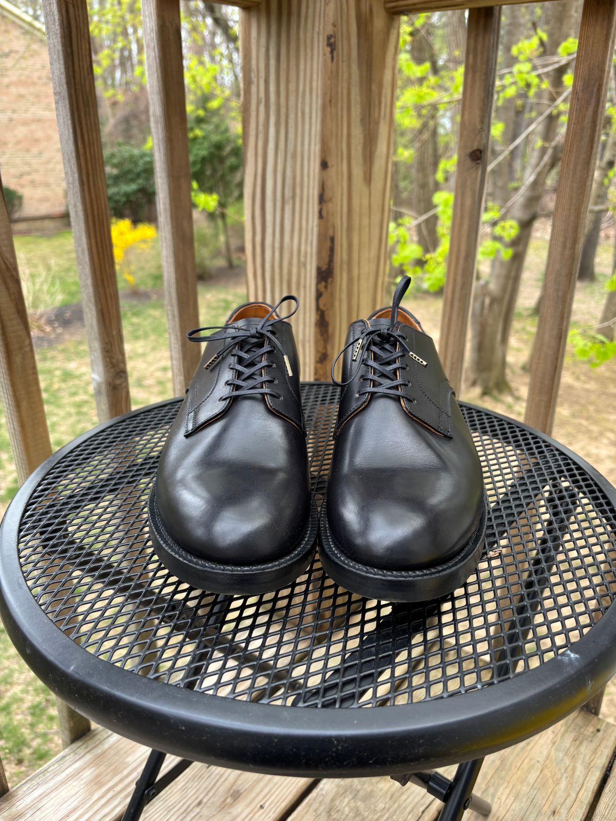 Photo by RawCordedSoul on April 25, 2025 of the WELD Shoemaker Service Shoe in Guidi Black Calf.