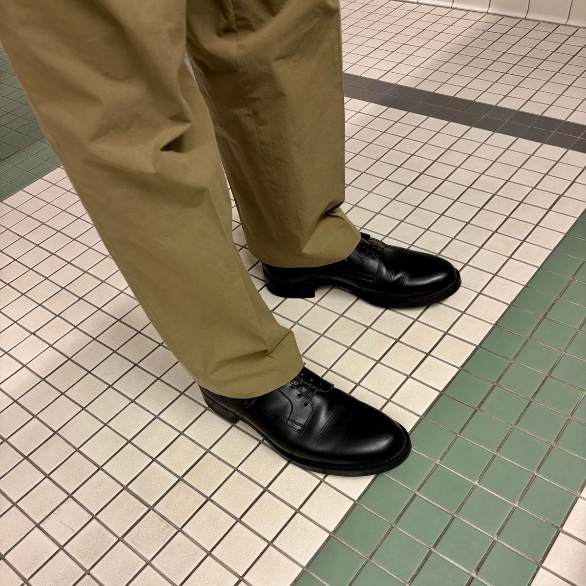 Photo by RawCordedSoul on April 28, 2025 of the WELD Shoemaker Service Shoe in Guidi Black Calf.