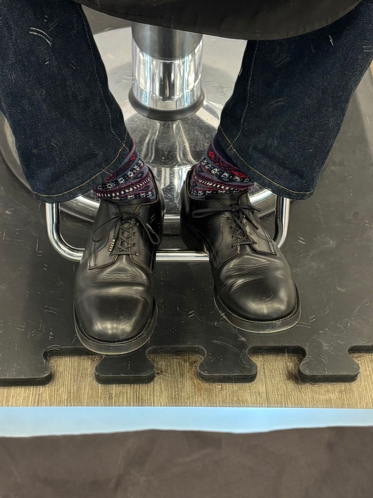 Photo by Asian on December 11, 2025 of the WELD Shoemaker Service Shoe in Guidi Black Calf.