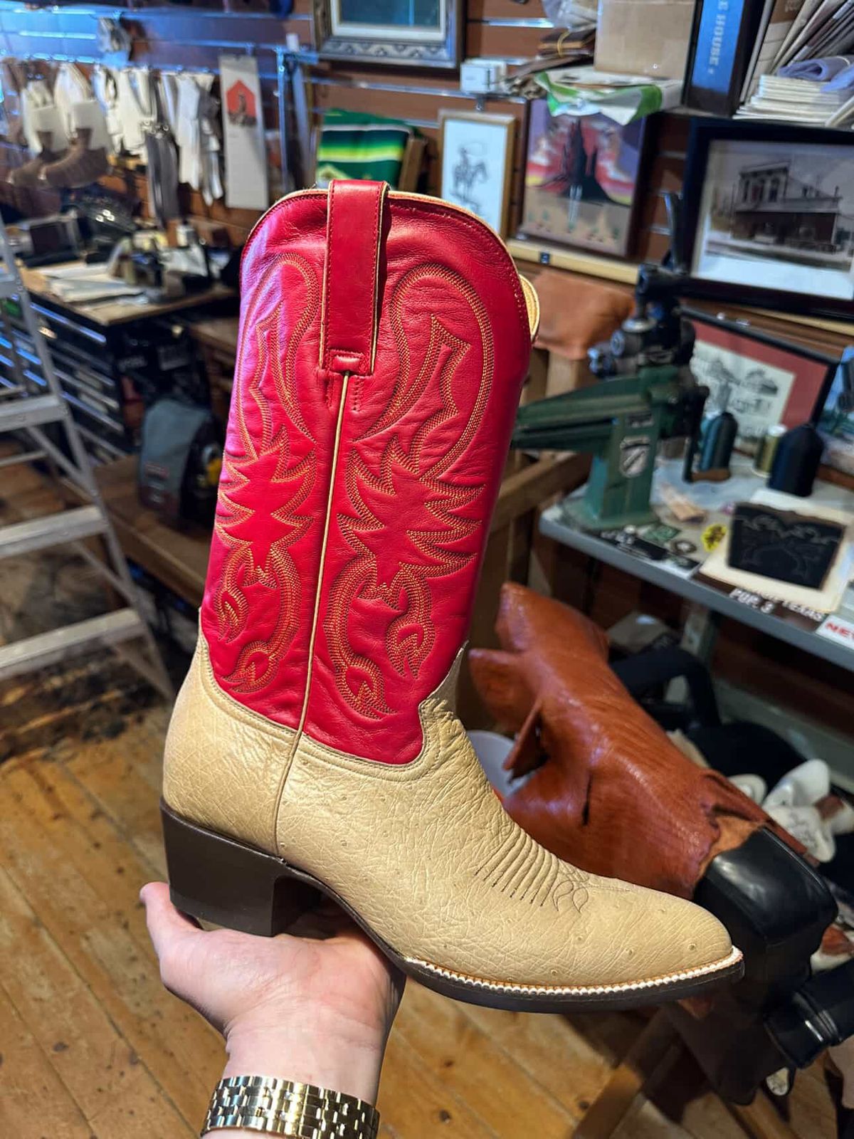 Photo by Asian on December 7, 2025 of the Houston Boot Co Baja in Ostrich.