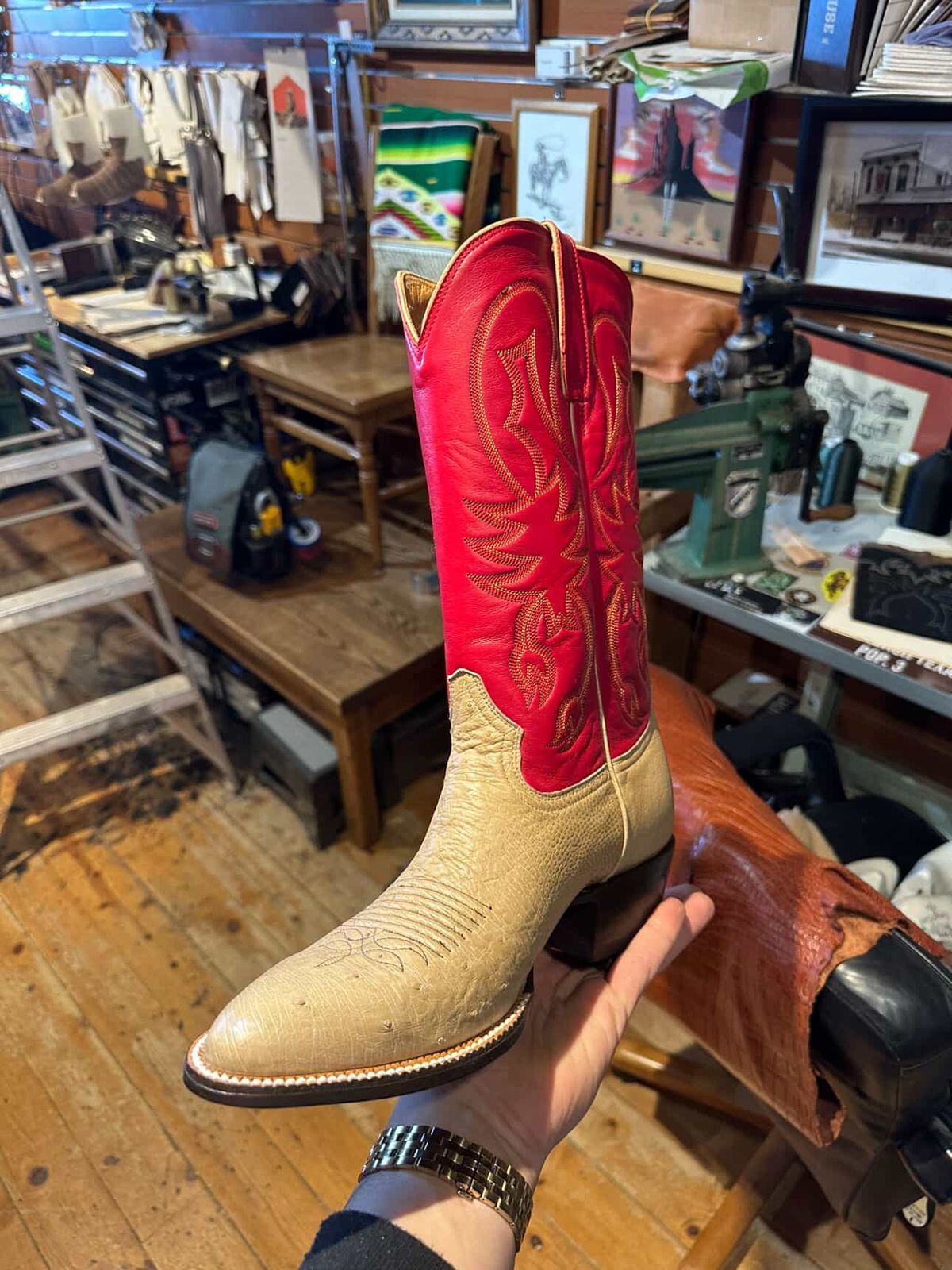 Photo by Asian on December 7, 2025 of the Houston Boot Co Baja in Ostrich.