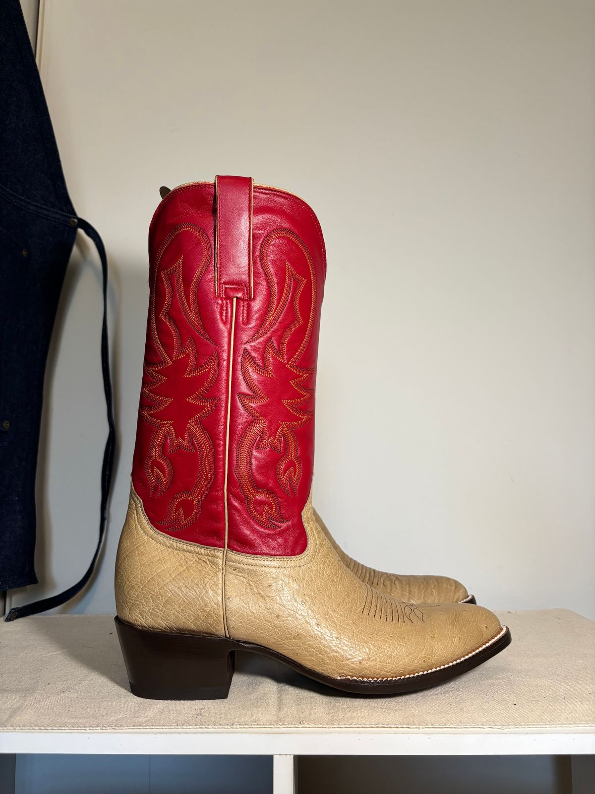 Photo by Asian on December 8, 2025 of the Houston Boot Co Baja in Ostrich.