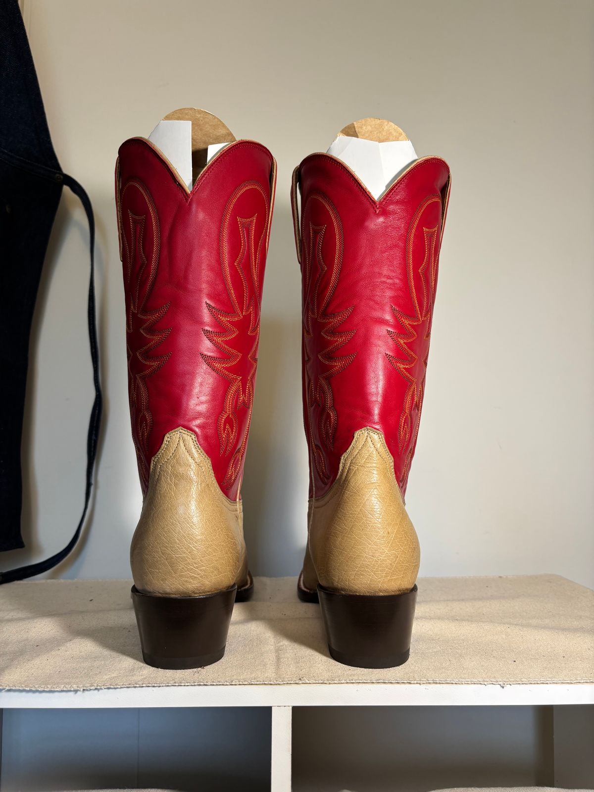 Photo by Asian on December 8, 2025 of the Houston Boot Co Baja in Ostrich.