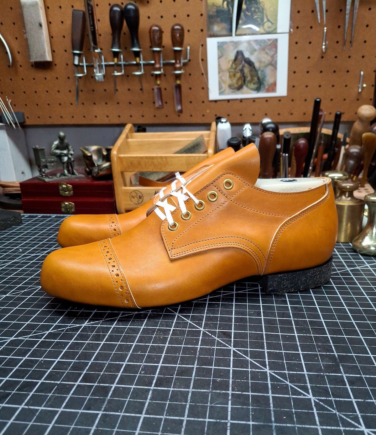 Photo by RawCordedSoul on June 20, 2025 of the New River Boot Quade in Horween X Baseball Glove, Tan.