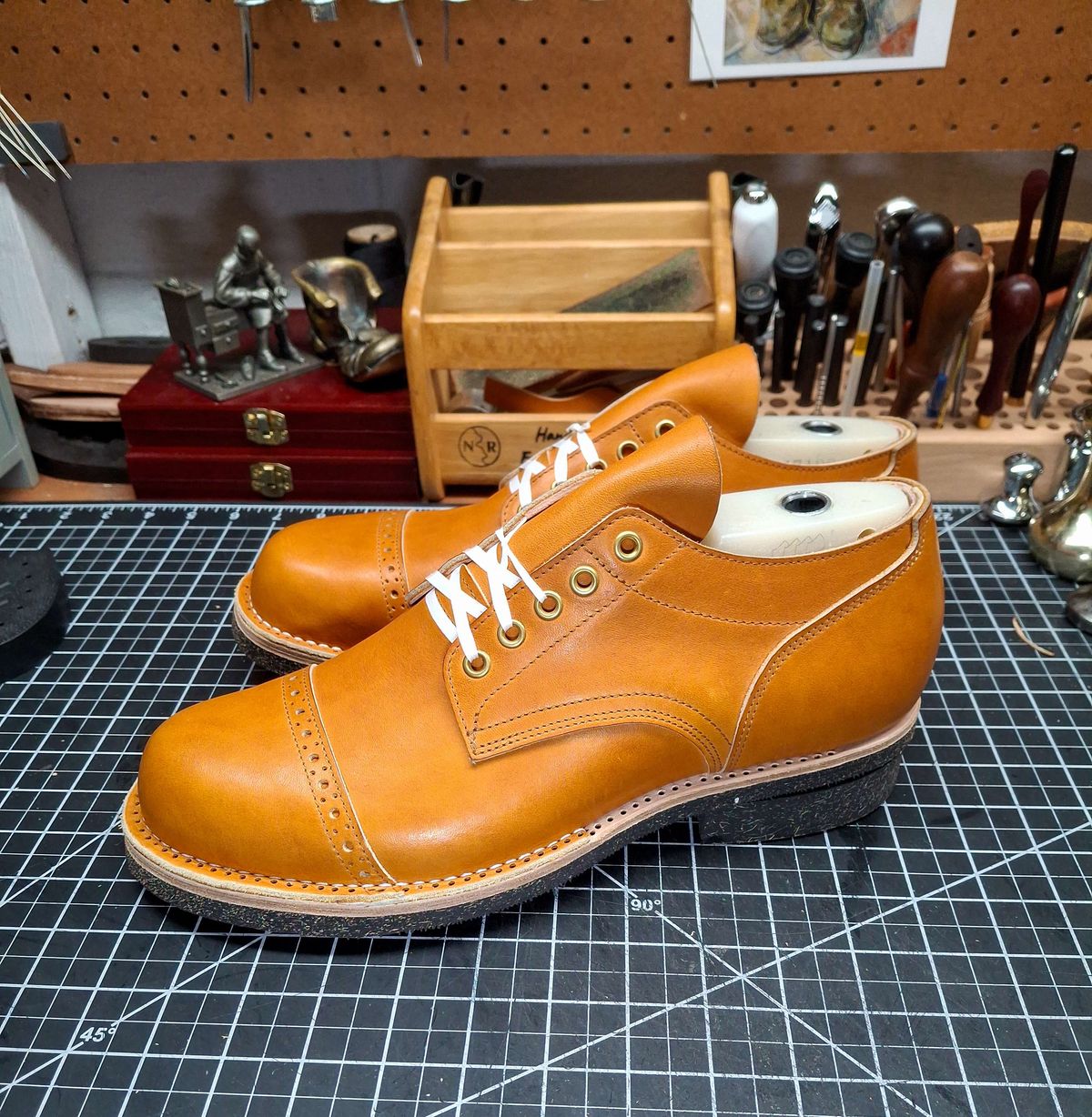 Photo by RawCordedSoul on June 25, 2025 of the New River Boot Quade in Horween X Baseball Glove, Tan.