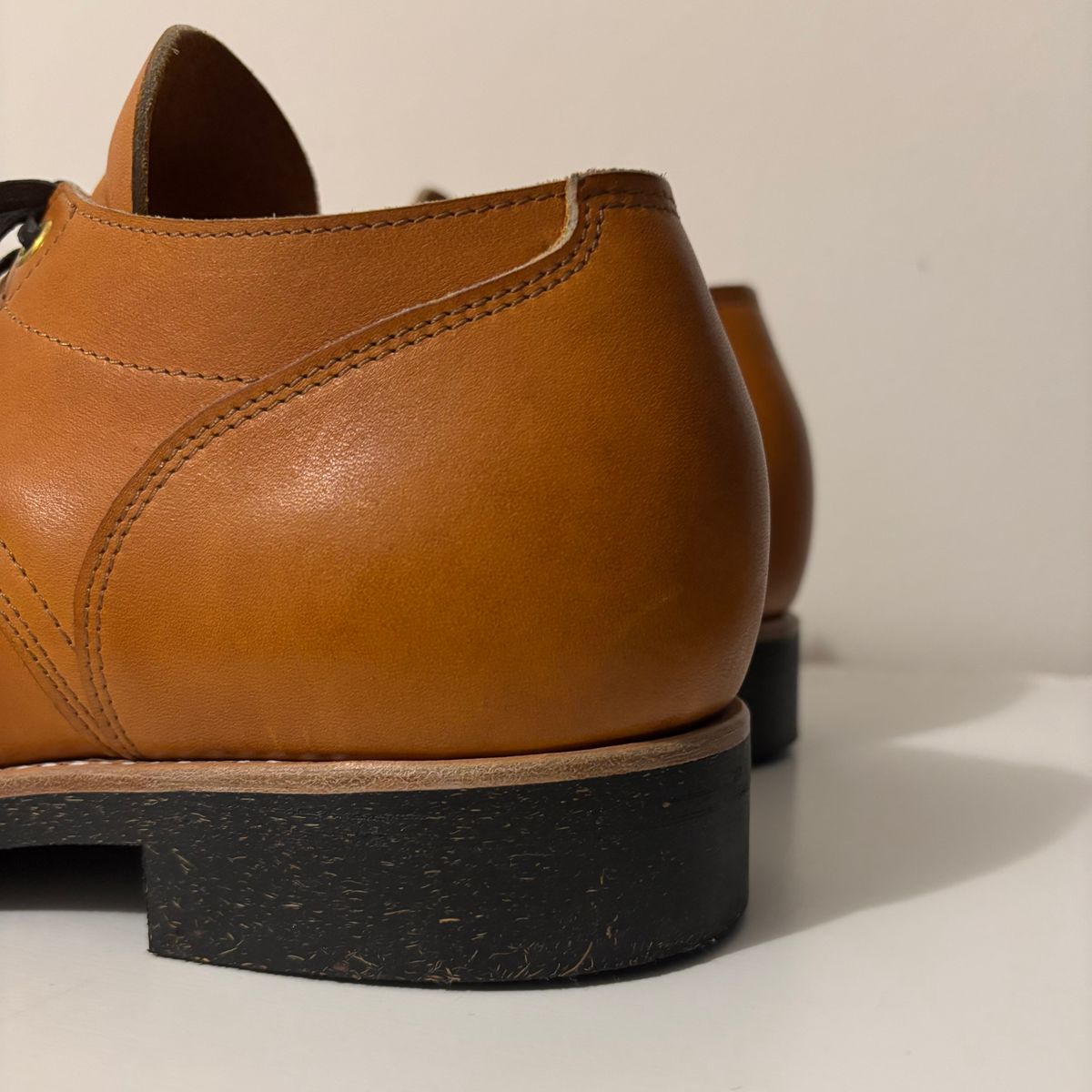 Photo by RawCordedSoul on July 14, 2025 of the New River Boot Quade in Horween X Baseball Glove, Tan.