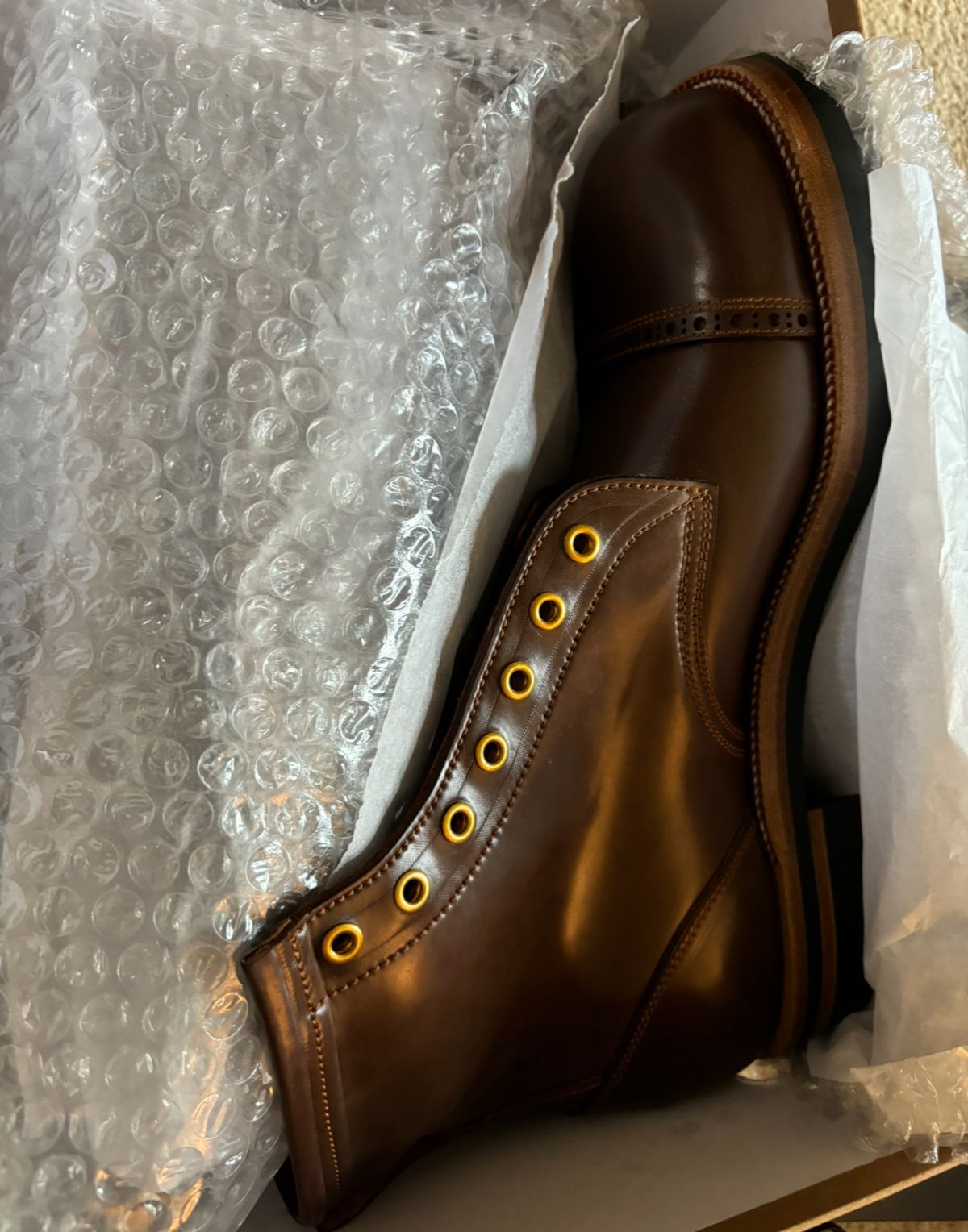 Photo by BootsAndBooks on August 30, 2024 of the Iron Boots 5515 in Maryam Brown Shell Cordovan.