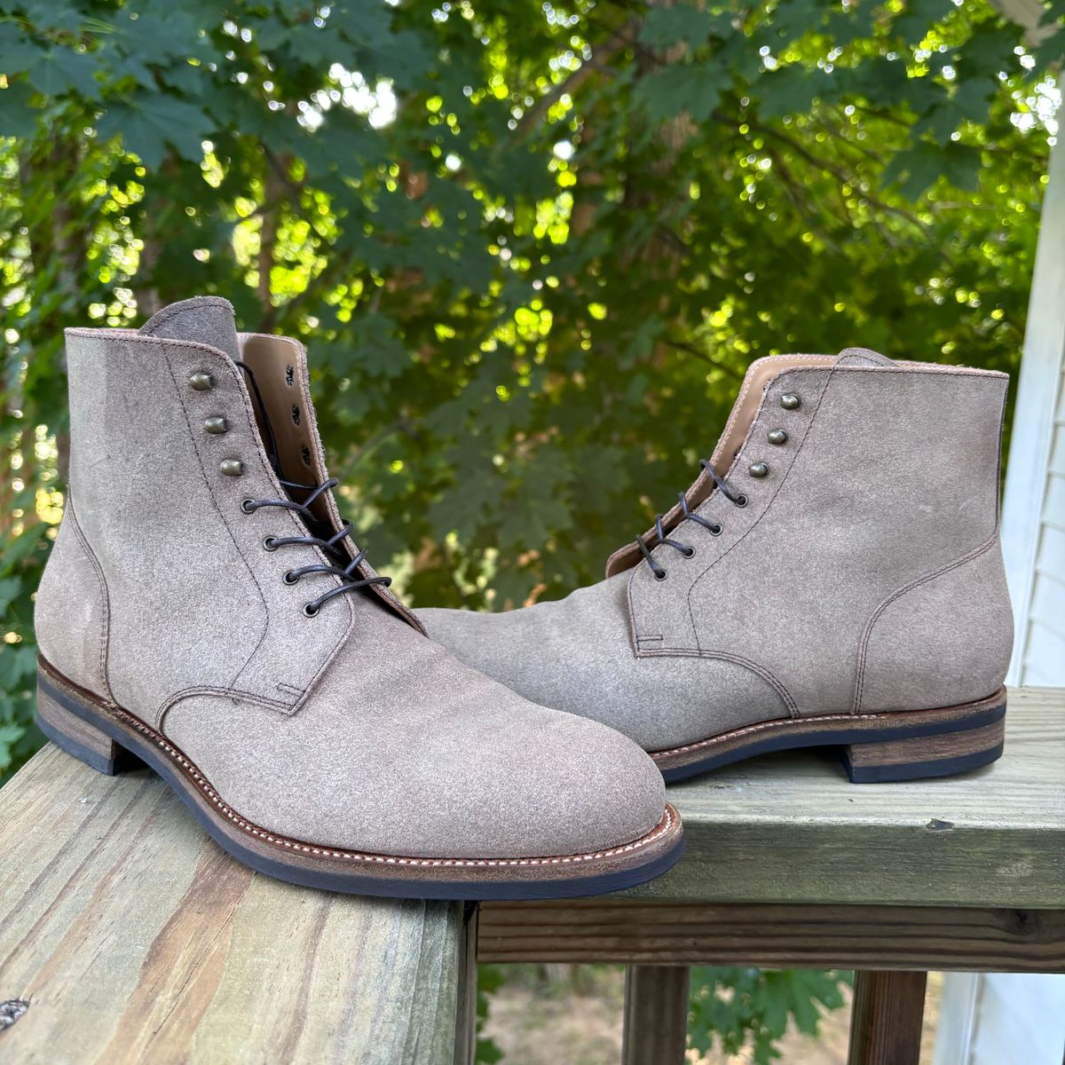 Photo by BootsAndBooks on September 11, 2024 of the Rider Boot Co. Dundalk in Lo Stivale Olive Reverso Calf.