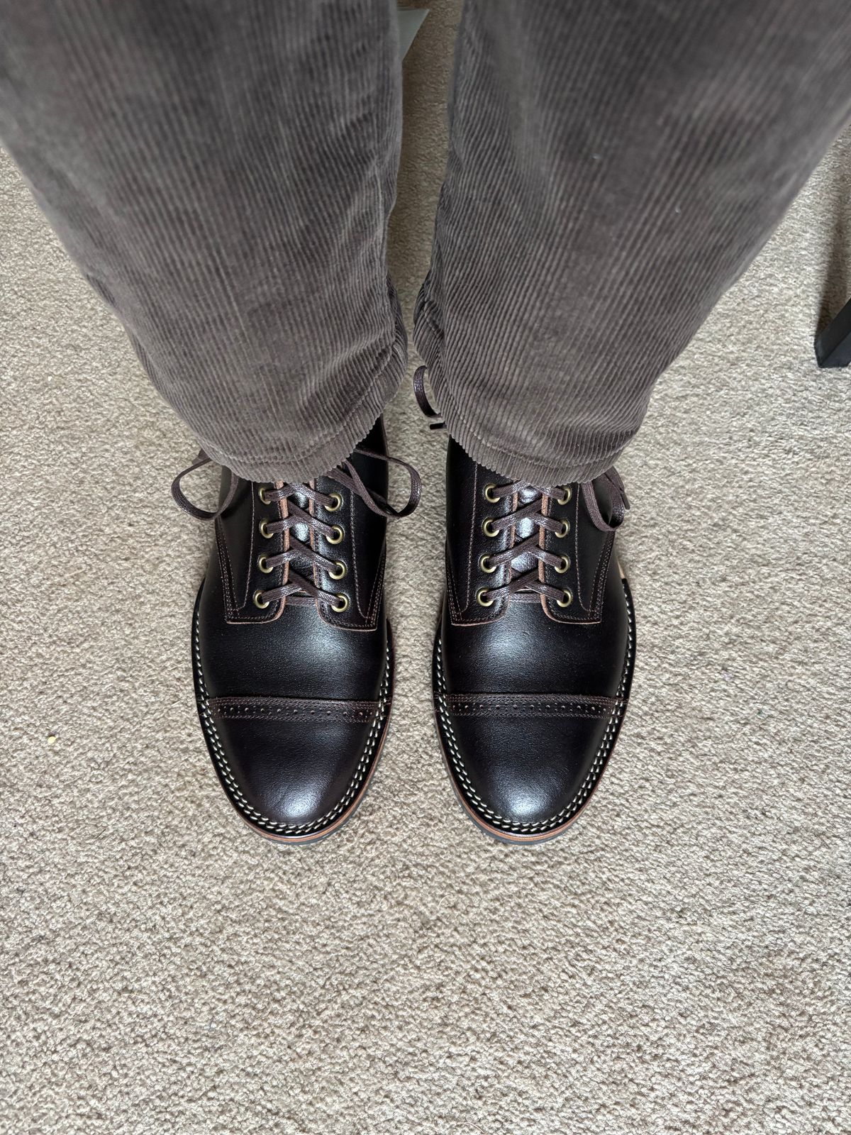 Photo by RawCordedSoul on March 6, 2025 of the Onderhoud SVC03 Service Boot in Horween Dark Brown Waxed Flesh.
