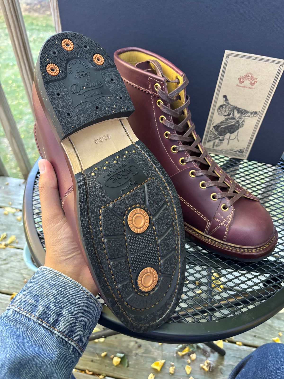 Photo by RawCordedSoul on August 21, 2025 of the Sagara Cordmaster in Burgundy Arboxwax.